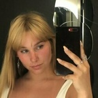 isa (@bellamcintire) Leaks OnlyFans 

 profile picture
