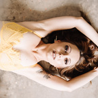 belle_corinne_vip (🎀  𝐵𝑒𝓁𝓁𝑒 𝒞💞𝓇𝒾𝓃𝓃𝑒 𝒱𝐼𝒫  🎀) OnlyFans content 

 profile picture
