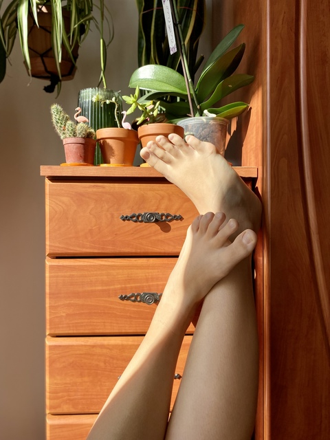 Video leaks bigfeetbabes