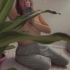 Emily (clippy_clit) Leaks OnlyFans 

 profile picture