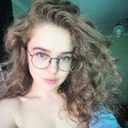 curly.witch Profile Picture