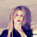 dominascarlet Profile Picture