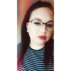 emily90 Profile Picture