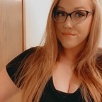 emilykay122 OnlyFans Leaks 

 profile picture