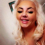 hot_mom_official Profile Picture