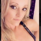 HTWF_MOM_Taylor (@htwf_mom_taylor) Leak OnlyFans 

 profile picture