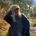 ilovehotmoms2 (Maj) free OnlyFans Leaked Content 

 profile picture