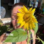 Download jessismom OnlyFans content for free 

 profile picture