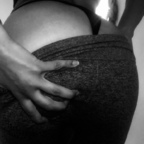 Sexy Booty, Pretty feet &amp; Juicy Lips juicysbooty Leaks OnlyFans 

 profile picture