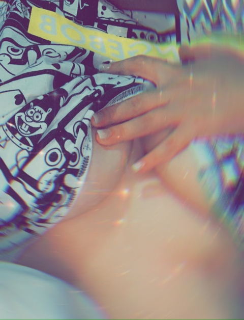 Video leaks keeleerae
