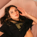 lalirobertsonfree Profile Picture