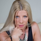 Lara De Santis (laradesantis) Leaked OnlyFans 

 profile picture