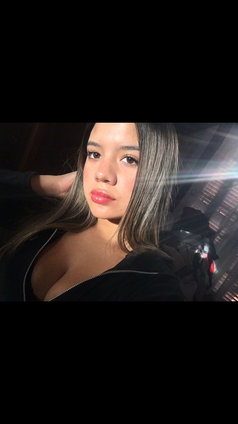 Video leaks laragamer