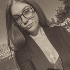 lilredpeppermint (Lil Red) OnlyFans Leaks 

 profile picture