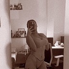 luuurm Profile Picture