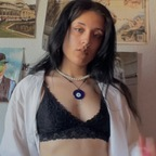 mena_crespo Profile Picture