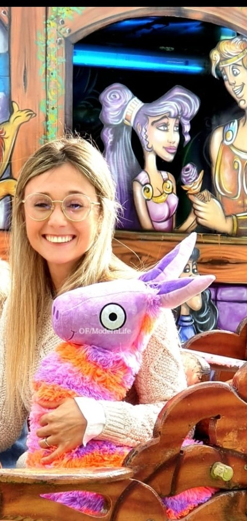 Video leaks moderlife