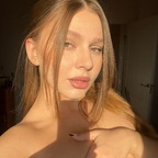 mycrystal mycrystal Leaked OnlyFans 

 profile picture