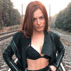 myredfoxgirlfree Profile Picture
