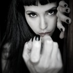 Niní Bathory @ninibathory Leak OnlyFans 

 profile picture