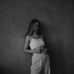 oui_zova Profile Picture