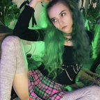 queenwookiee Profile Picture