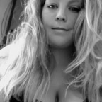 Valerie (sassynikki95) Leaks OnlyFans 

 profile picture