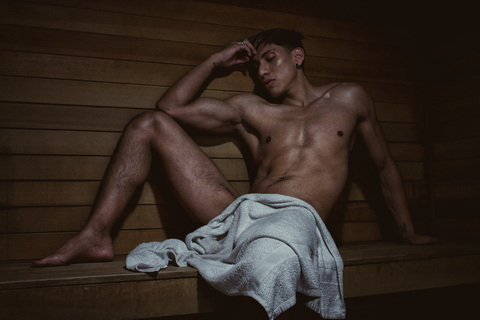 Video leaks slicknekkid