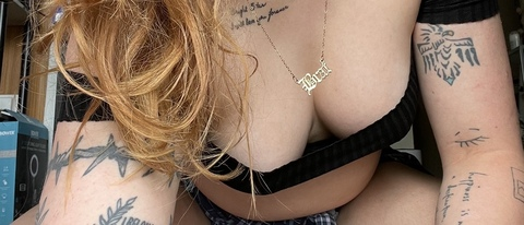 Video leaks strawbxrrybrat