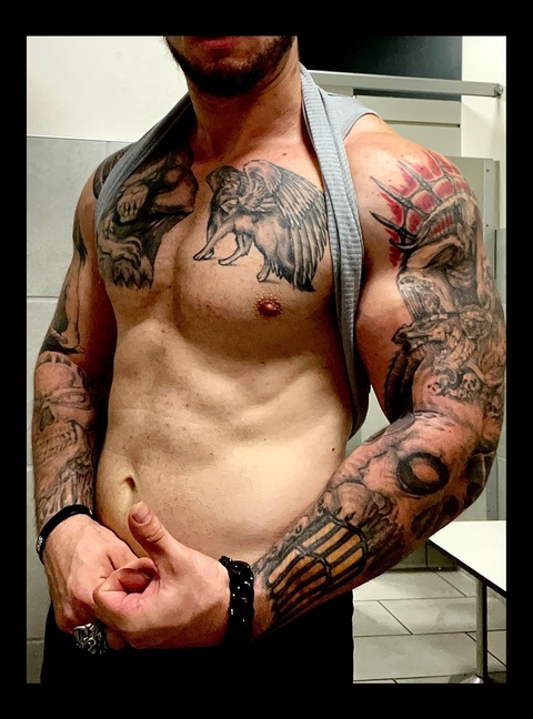 Video leaks tattedgymrat