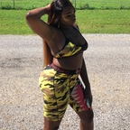 Free access to (@thickumsqweenie) Leak OnlyFans 

 profile picture