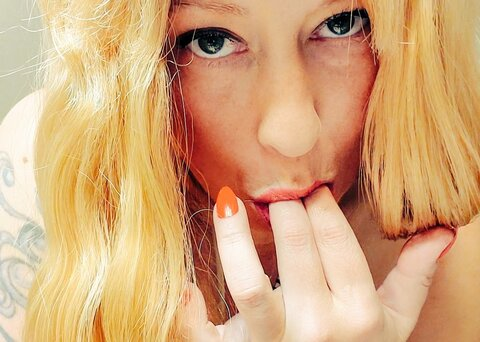 Video leaks tittytarotcb