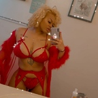 ∴GOLDEN HONEY 🍯 (@trackshoes_) Leak OnlyFans 

 profile picture