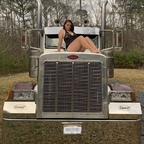 Free access to (@trucker_gurl30) Leaks OnlyFans 

 profile picture