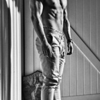 yoursuitedpleasure OnlyFans Leaks 

 profile picture